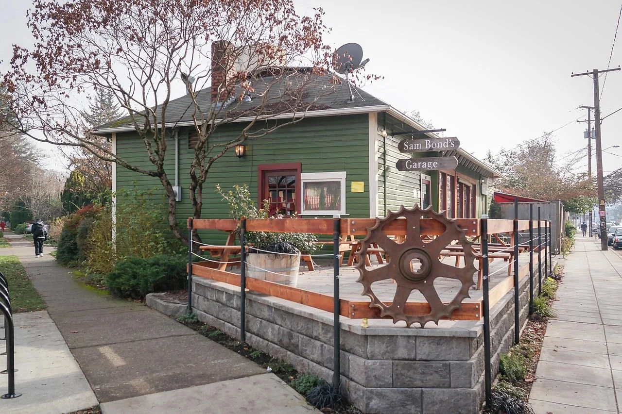 Sam Bonds /  December 2025