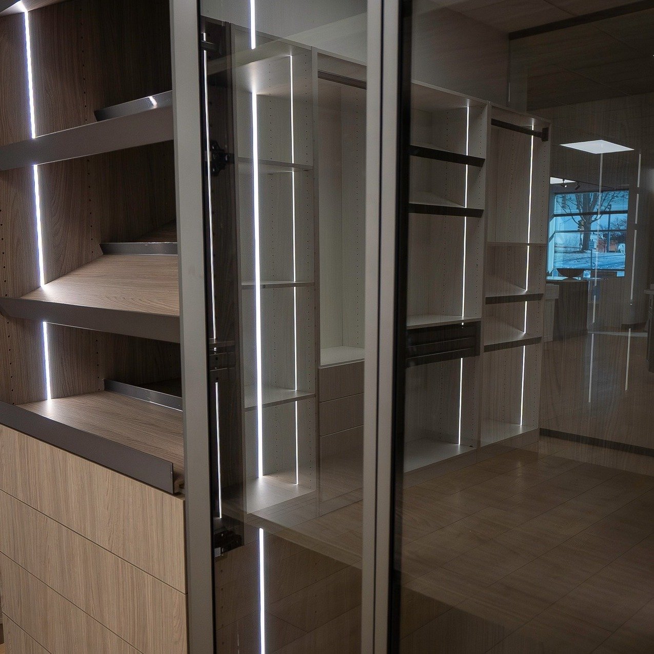 This isn&rsquo;t storage, it&rsquo;s a statement.
Sleek wood textures, illuminated shelving, and tailored organization that make getting dressed feel like stepping into a boutique. Launching later this year.

#orangecabinetry #LuxuryCloset #ModernLux