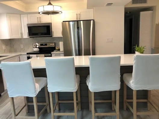 white shaker cabinets in kitchen design