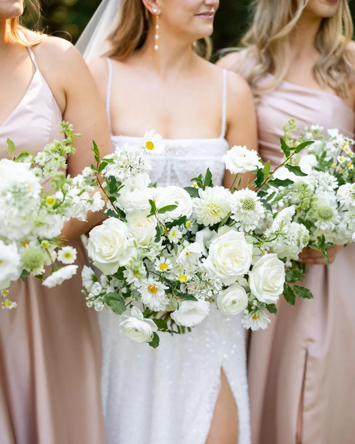 Our feed has been rather quiet lately and that&rsquo;s because we are busy meeting all you lovely babes for virtual coffee or wine dates to get acquainted. 

If you been admiring us from afar 👀 but haven&rsquo;t scheduled your initial consultation y