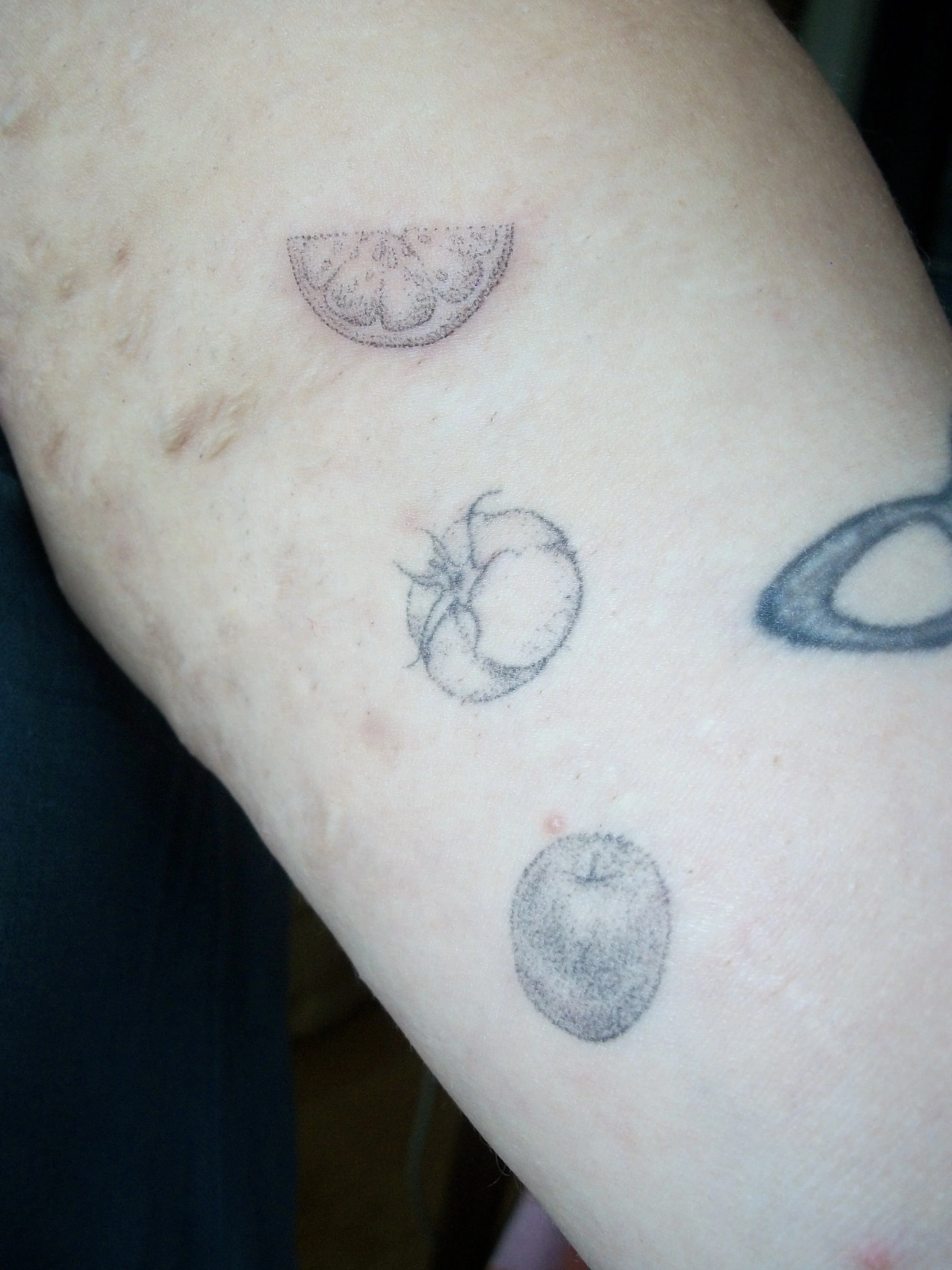 kale + ~1 year healed tomato & apple