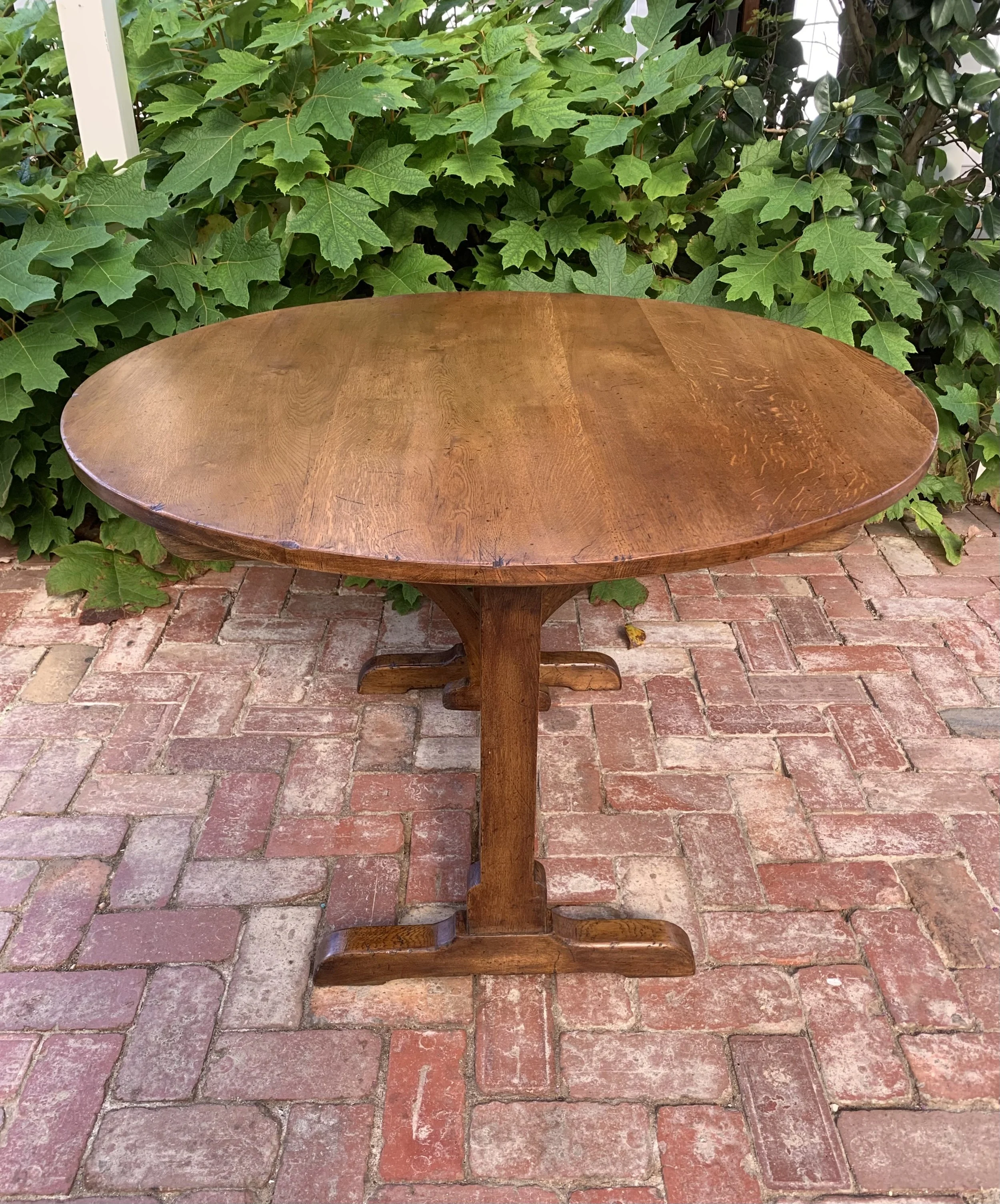 French oak vendange table