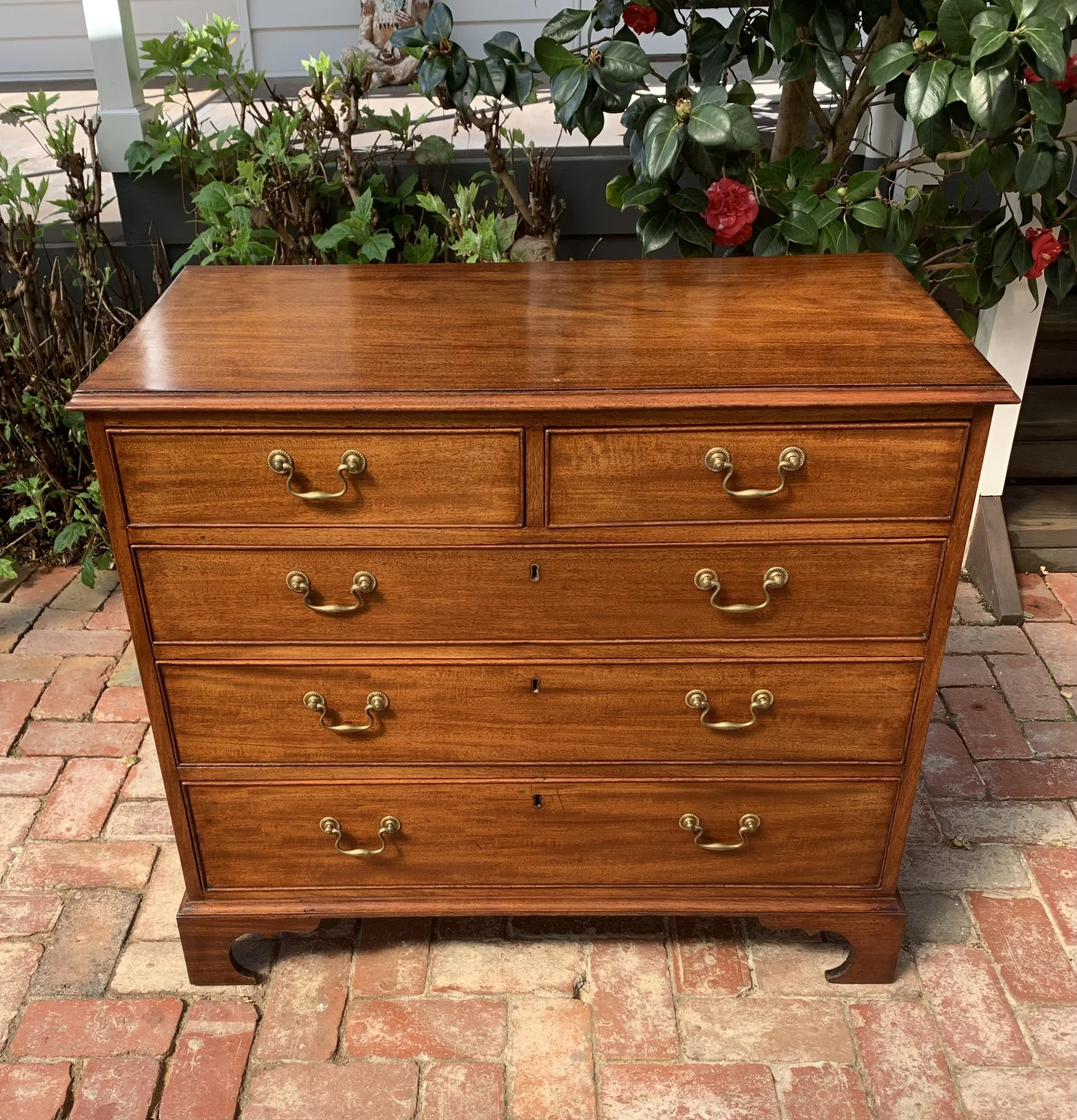 Georgian Mahogany Chest of Drawers (SOLD)