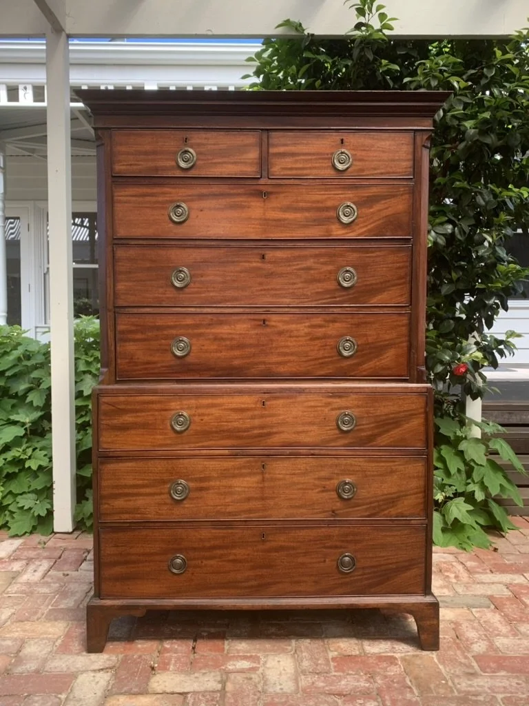 Georgian chest-on-chest C.1790-1810, English mahogany tallboy with moulded cornice, eight graduated drawers, fine patina