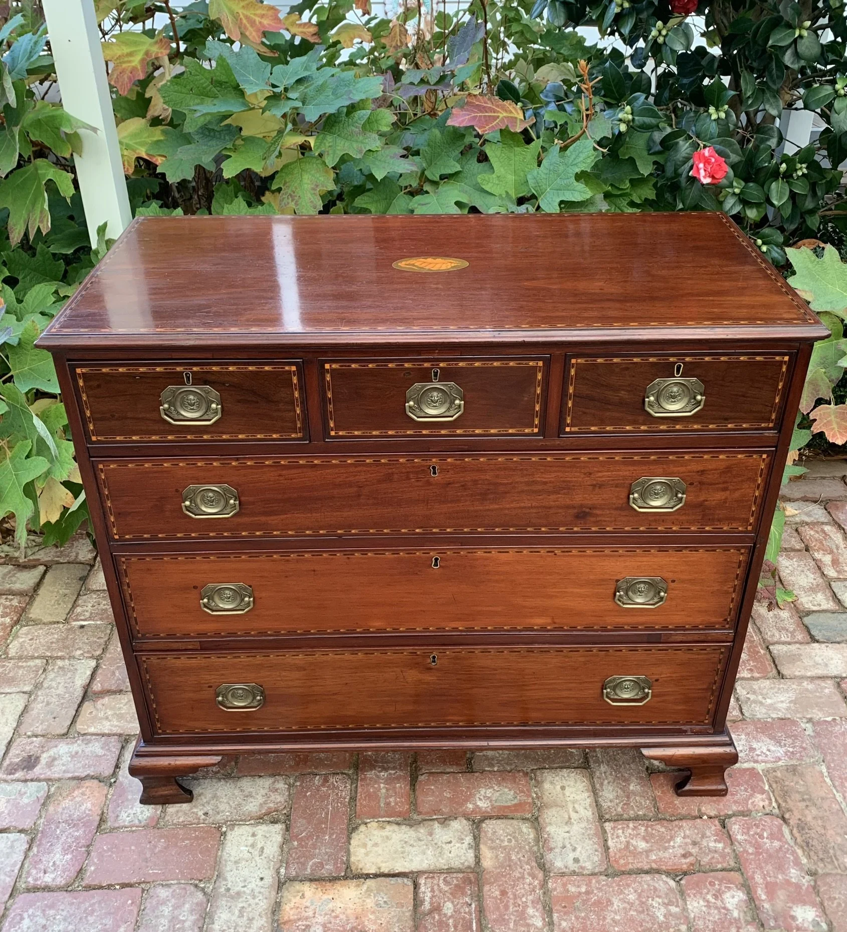 front view of georgian mahogany chest of drawers c.1790