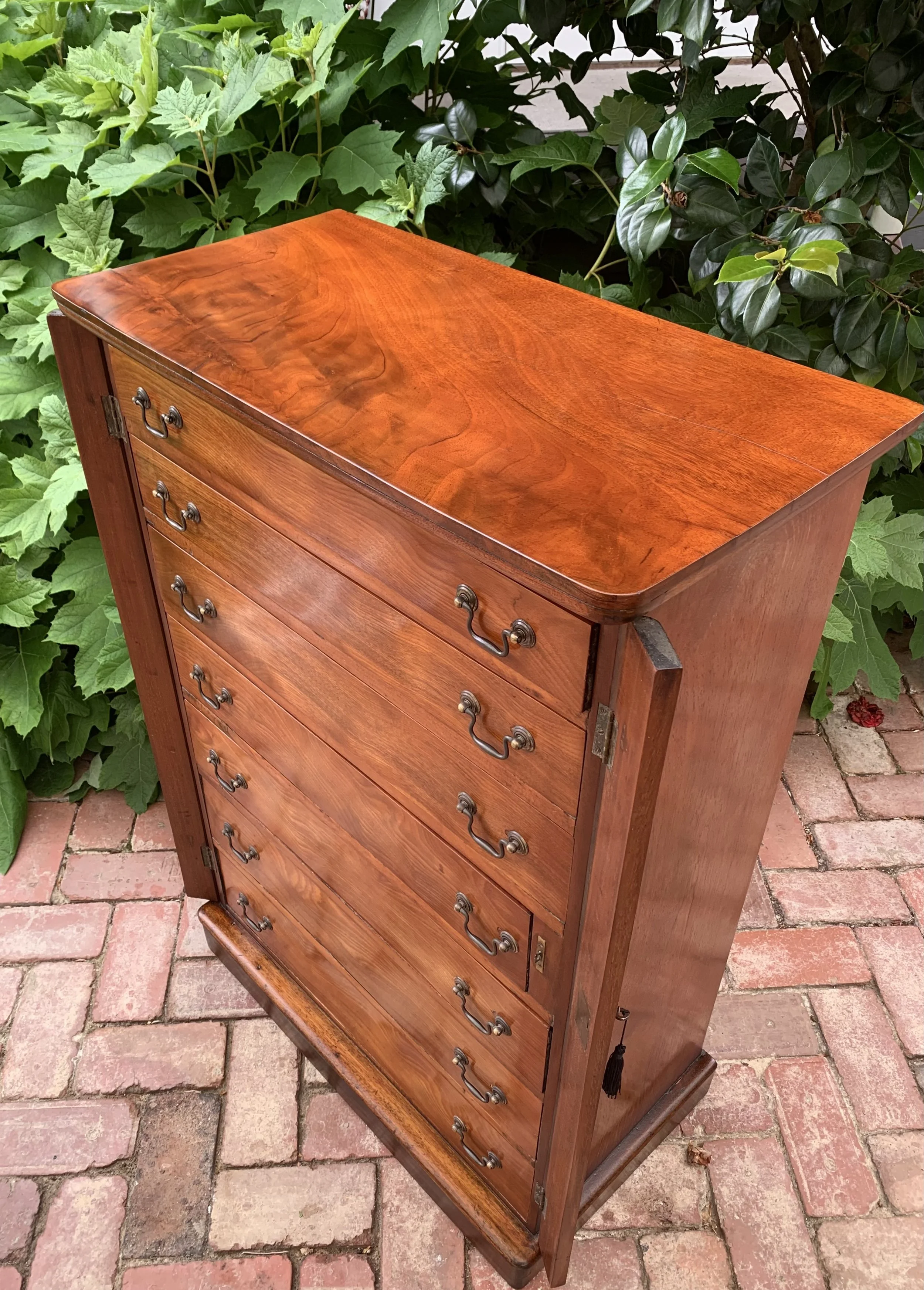 antique wellington chest