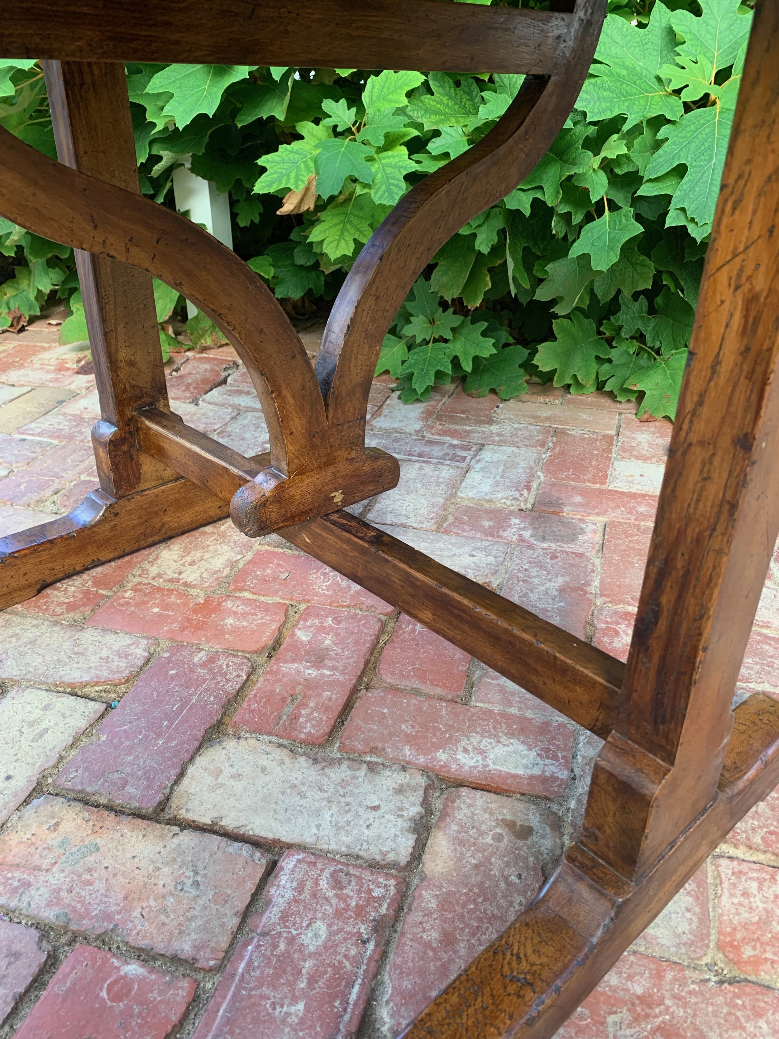 French oak vendange table