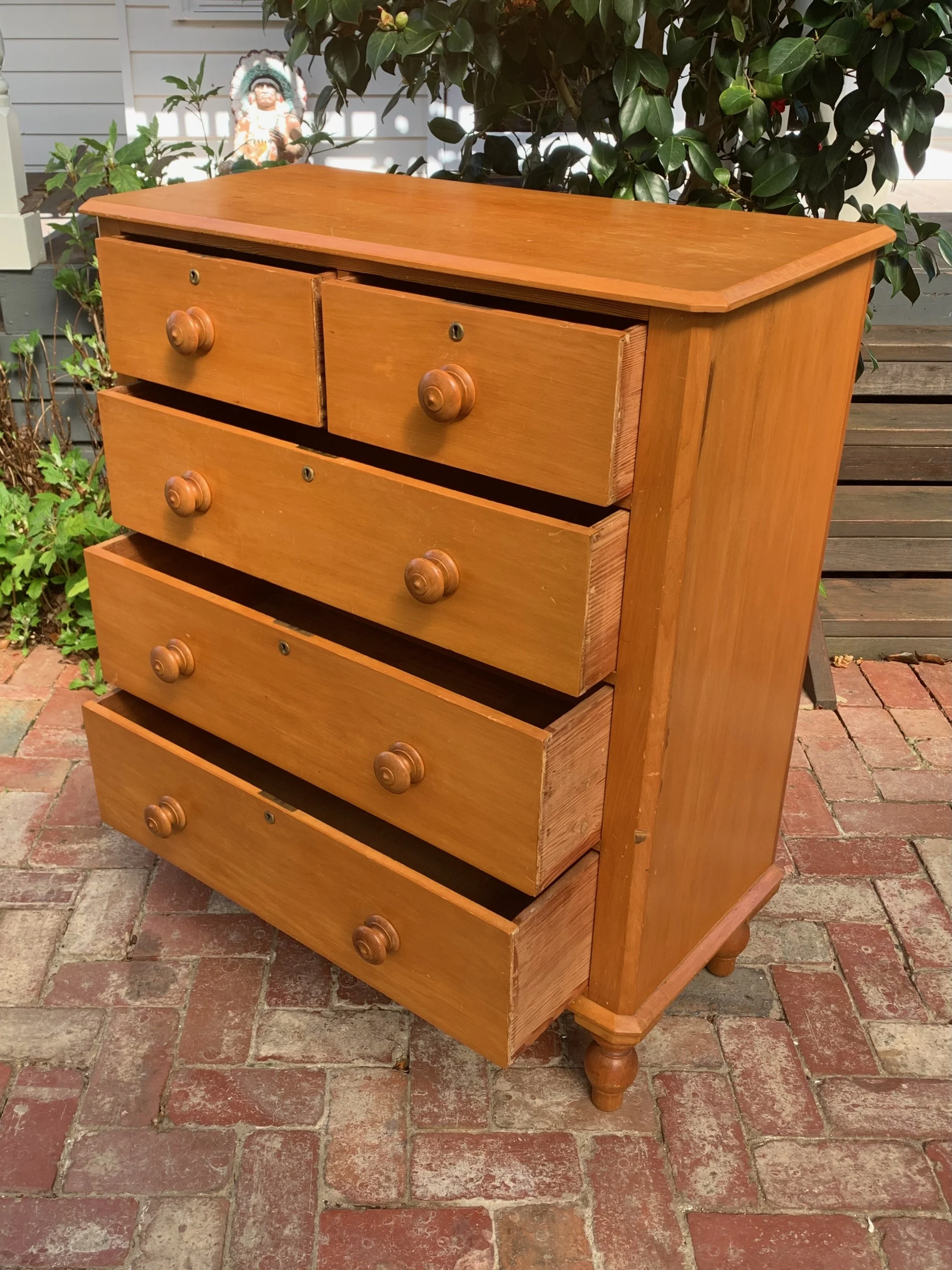 Antique kauri pine chest of drawers, C.1900, dovetailed drawers, smooth-running, colonial Australian joinery