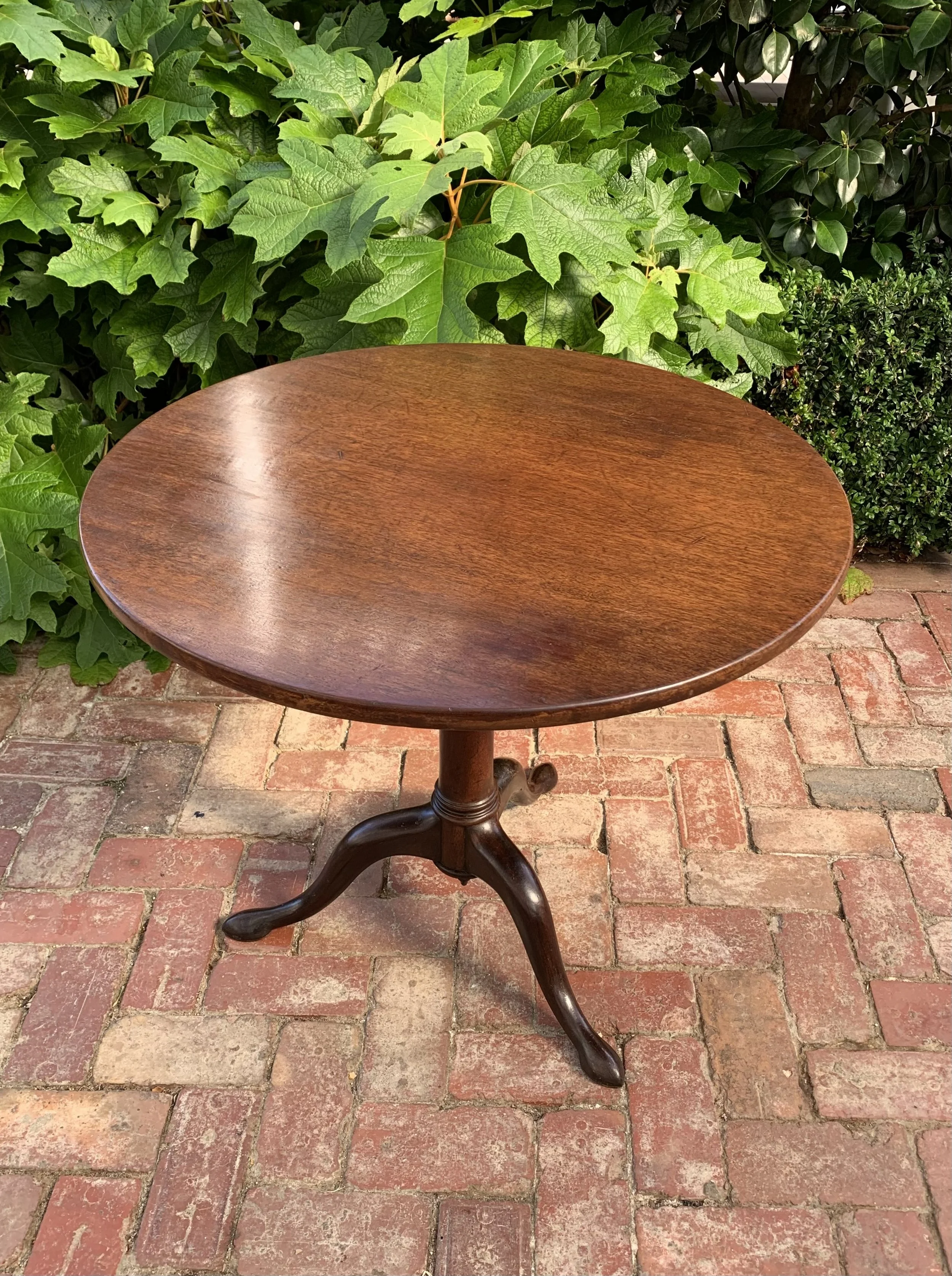 Georgian Mahogany Tilt Top Table
