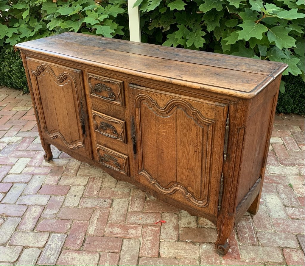 French provincial oak enfilade c.1750–1800, two-door three-drawer, cabriole legs, original iron hardware