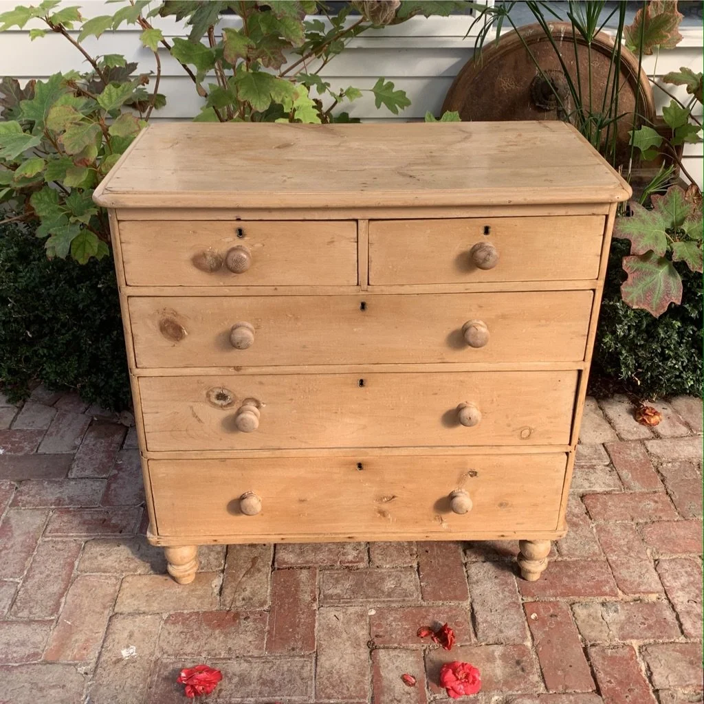 Victorian pine chest of drawers c.1860 two short over three long drawers turned knobs bun feet