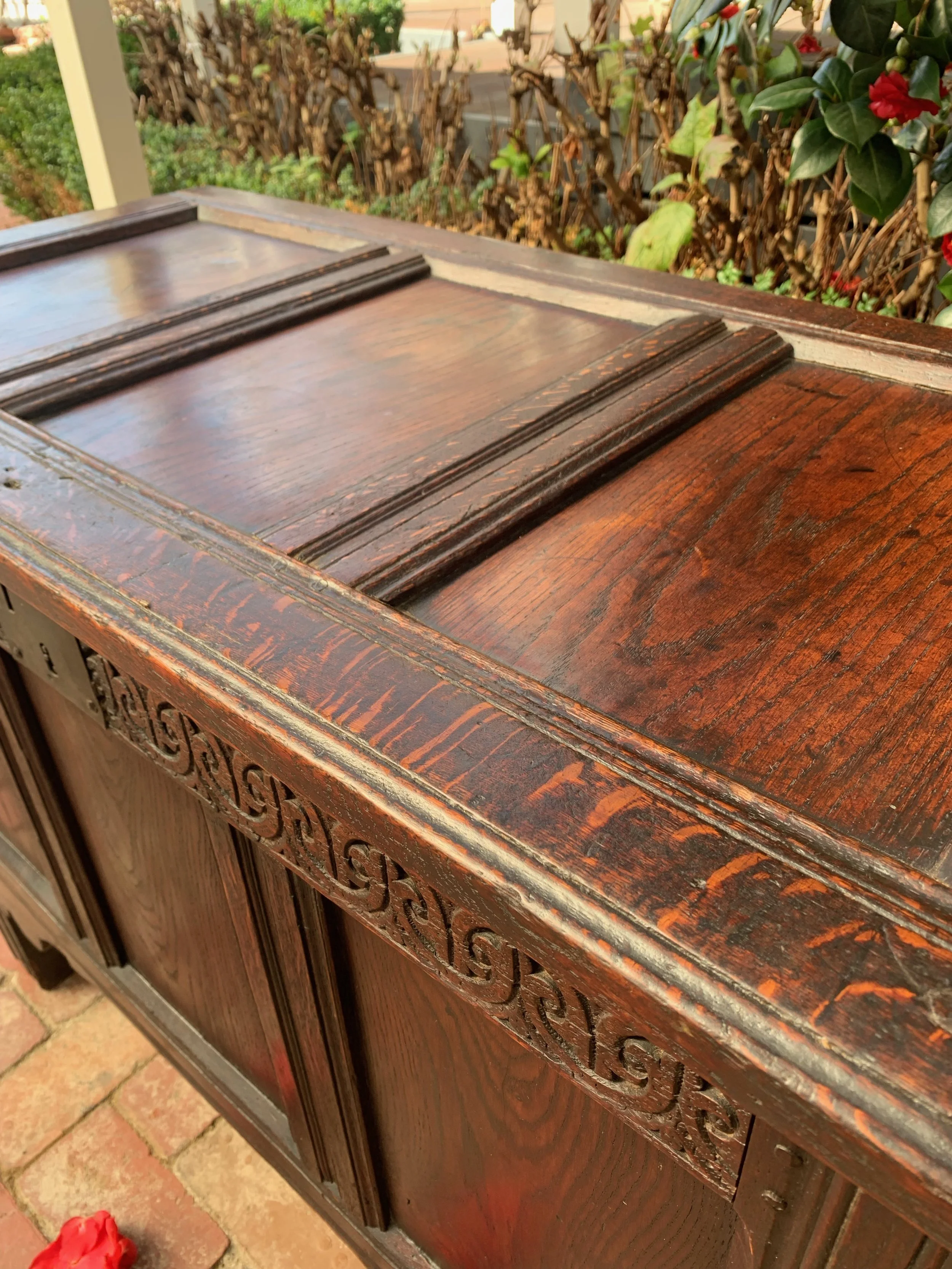 english oak coffer