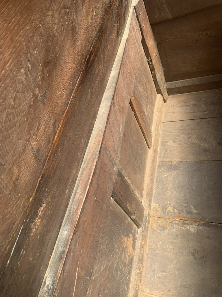 Antique Oak Coffer Interior C.1680-1720, Pegged Joined Construction, Solid Oak Boards, 17th Century Northern English Oak Chest