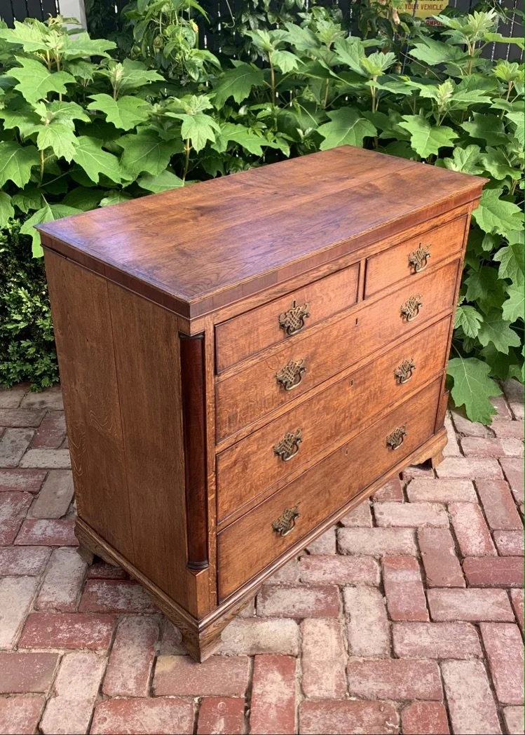 Georgian oak chest drawers c.1790 solid oak sides bracket feet mahogany columns figured fronts