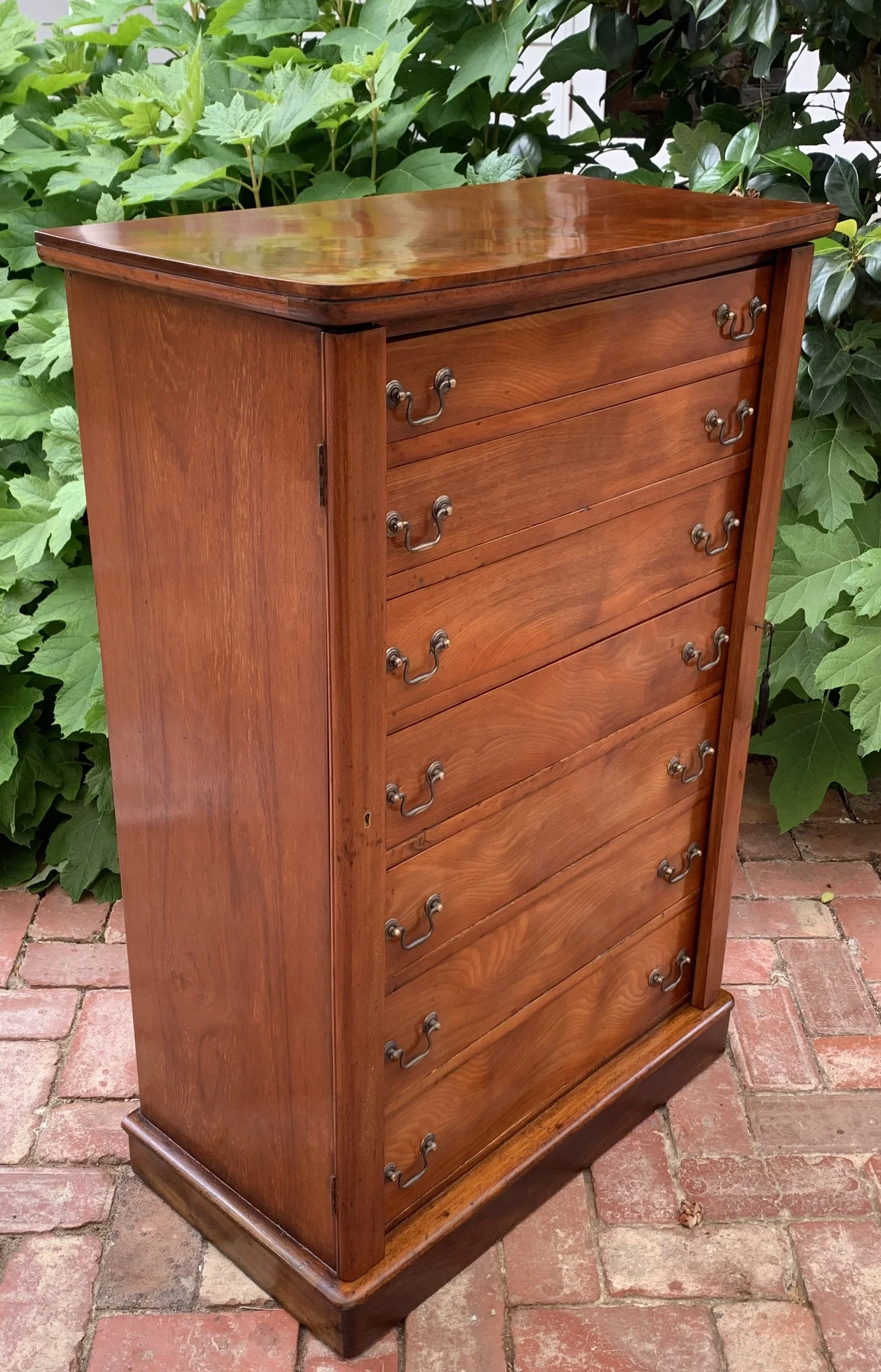 victorian wellington chest