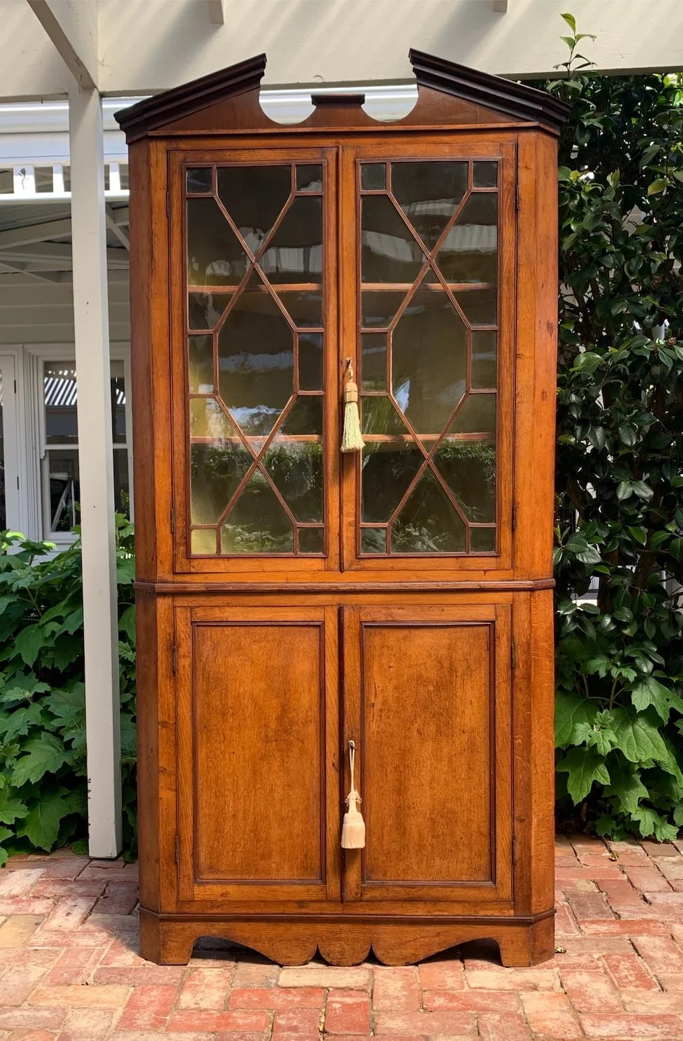 georgian oak corner cabinet with astragal glazing C.1770