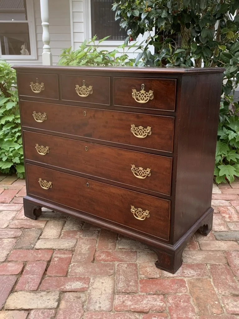 Georgian mahogany chest of drawers C.1780-1800, antique three over three drawer chest with graduated long drawers