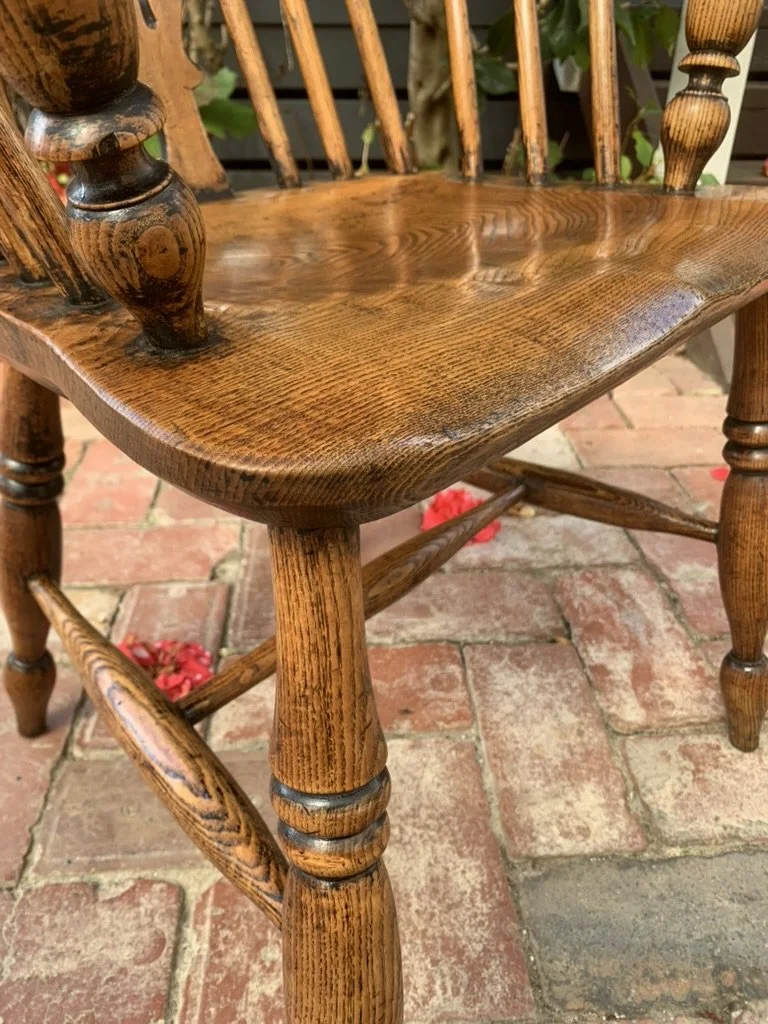 C.1850 elm Windsor chair saddle seat and H stretcher joint close up