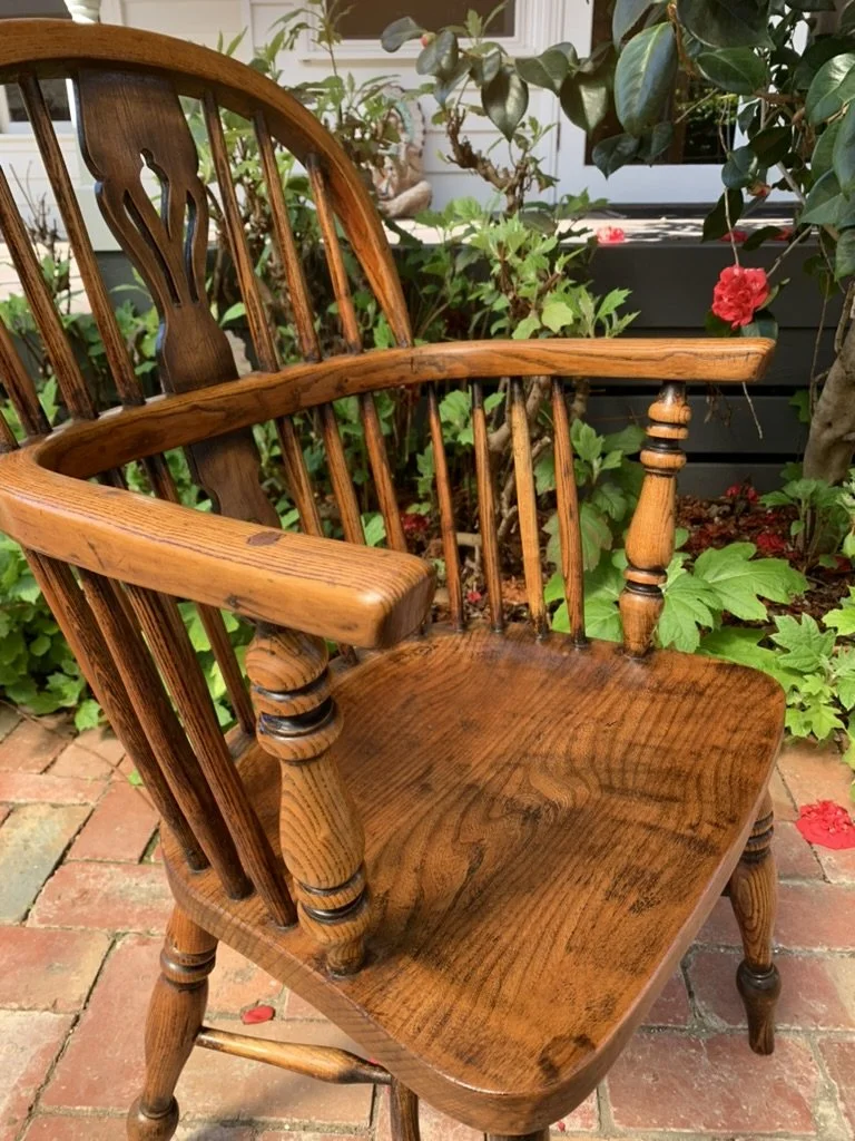 Antique Windsor Chair Arm and Pierced Fleur-de-Lys Splat Detail, English Elm and Ash, C.1850, Turned Baluster Arm