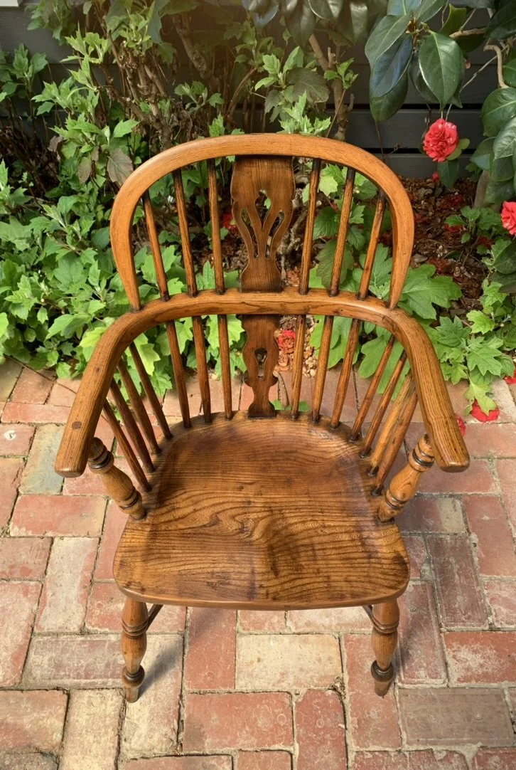 Antique English Windsor Armchair, Elm Seat, C.1850, Low Hoop Back, Pierced Splat, Crinoline Stretcher