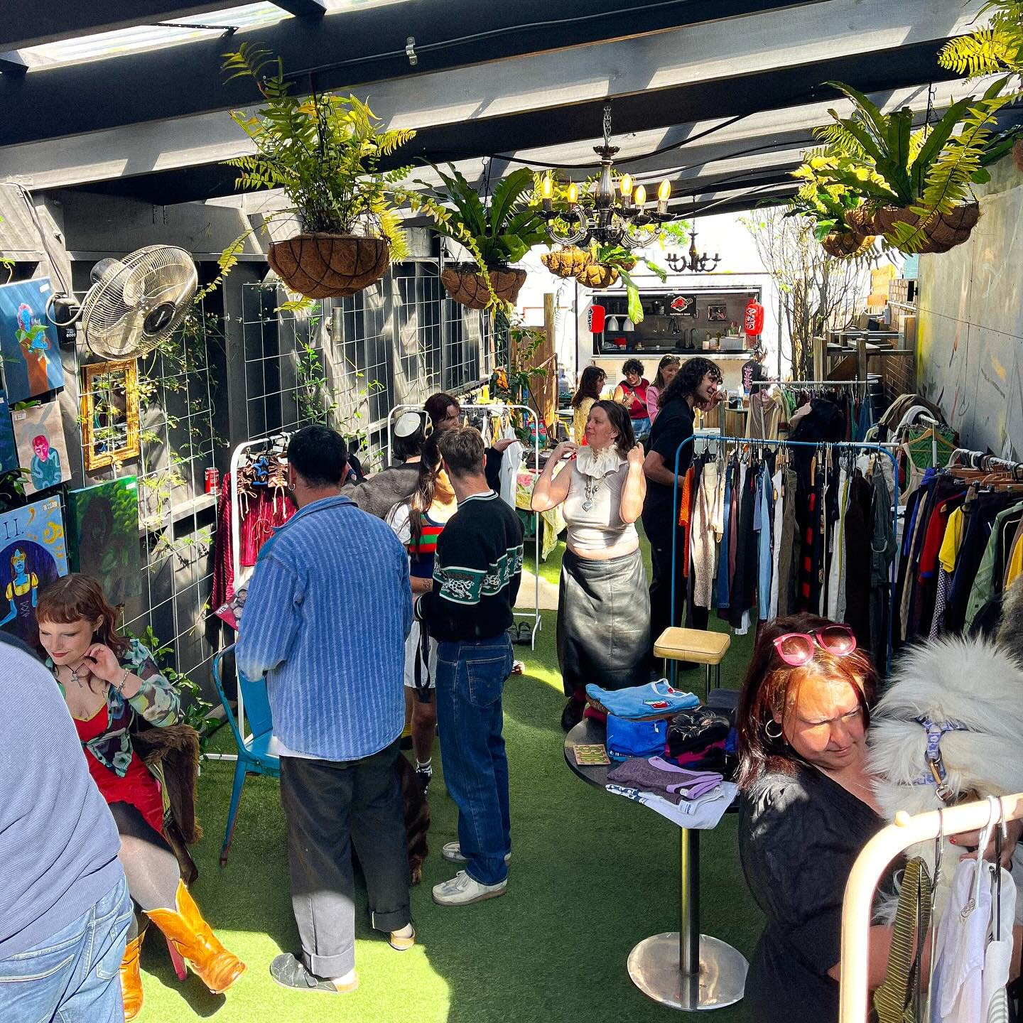 Thanks to everyone that came out to the first ever Small Fry Market ✨ So many amazing stalls, great vibes, &amp; deals all round 💖 We&rsquo;re pencilling in next one for the 21st of December ✏️ #preston3072 #market