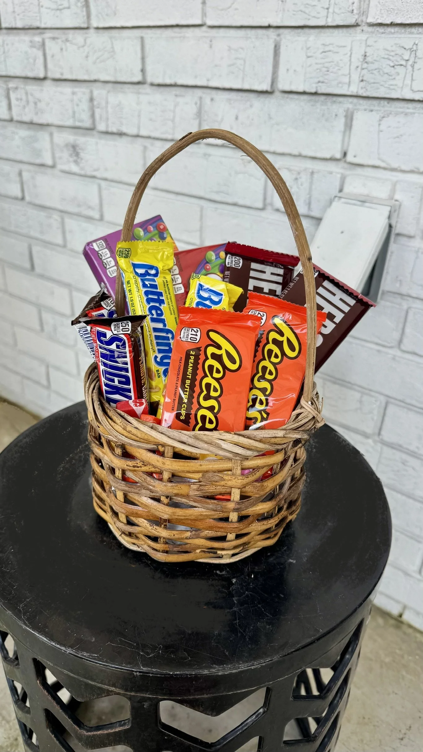Candy basket 3.jpeg