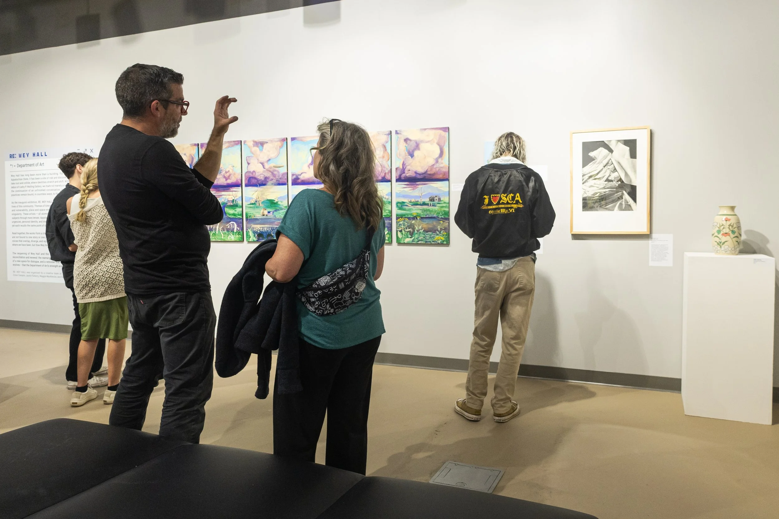 Alumni Exhibit Event-16.jpg