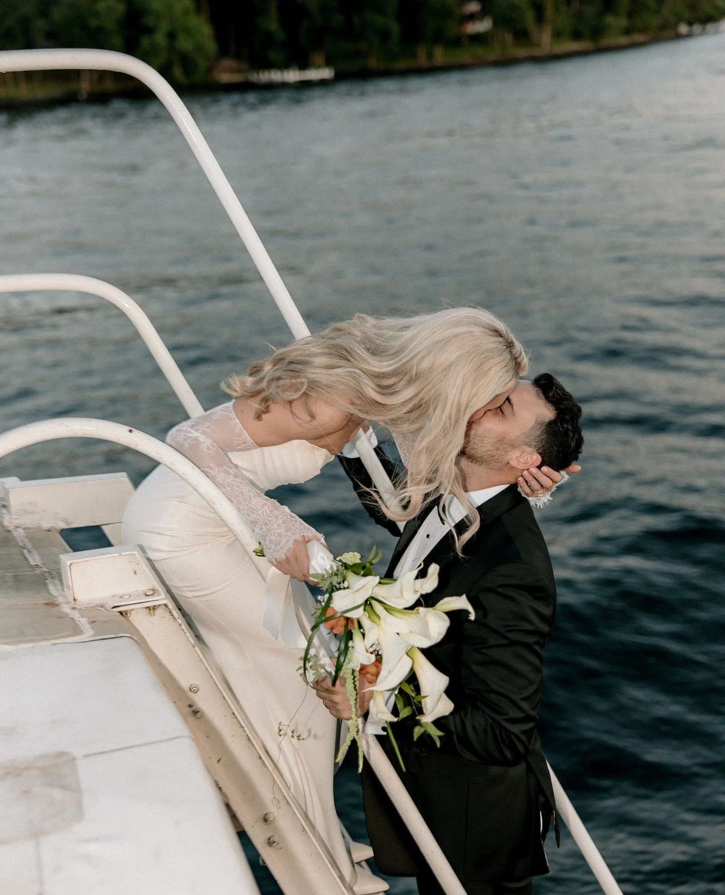 Taking style notes from @tayraeamann in @willowandwinterbridal. ⁠
⁠
Design code: WW23185⁠
⁠Photo: @kaleighraephoto⁠
Video: @hellodarlingfilms⁠
Dress: @missrubyboutique⁠
Hair: @studionine.19⁠
MUA: @beauticianzillas⁠
Florist: @treasurehut_flowers