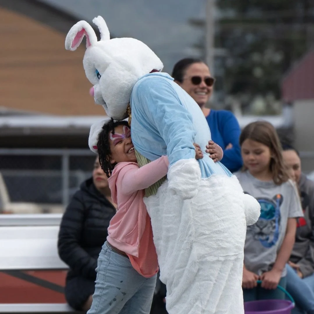 🐰 HOPPY EASTER, SOUTH BEND! 🥚

PCVU&rsquo;s Free Community Egg Hunt &mdash; THIS SATURDAY! 
When: Saturday, April 4 &bull; 11:00 AM SHARP Where: Football field behind South Bend High School (400 E 1st St.)

Join us for a fun, free, and family-frien