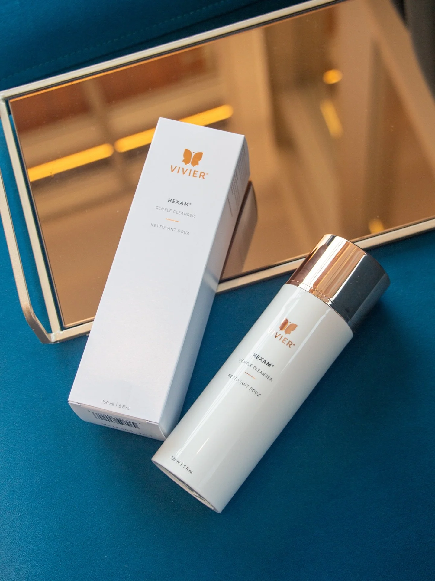 ✨Meet your new favourite cleanser - THE HEXAM✨

This gentle yet powerful cleanser is designed to:

💋 Remove dirt, oil, &amp; makeup without stripping the skin
💧 Maintain hydration &amp; support your skin barrier
🦠 Purify with Hexamidine - targetin