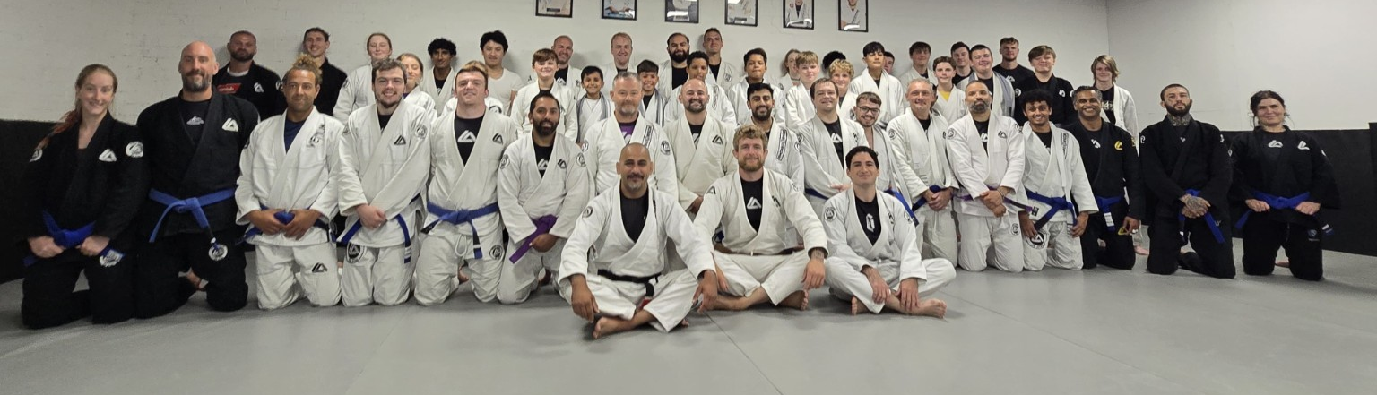 RGA Leicester team together on the mats