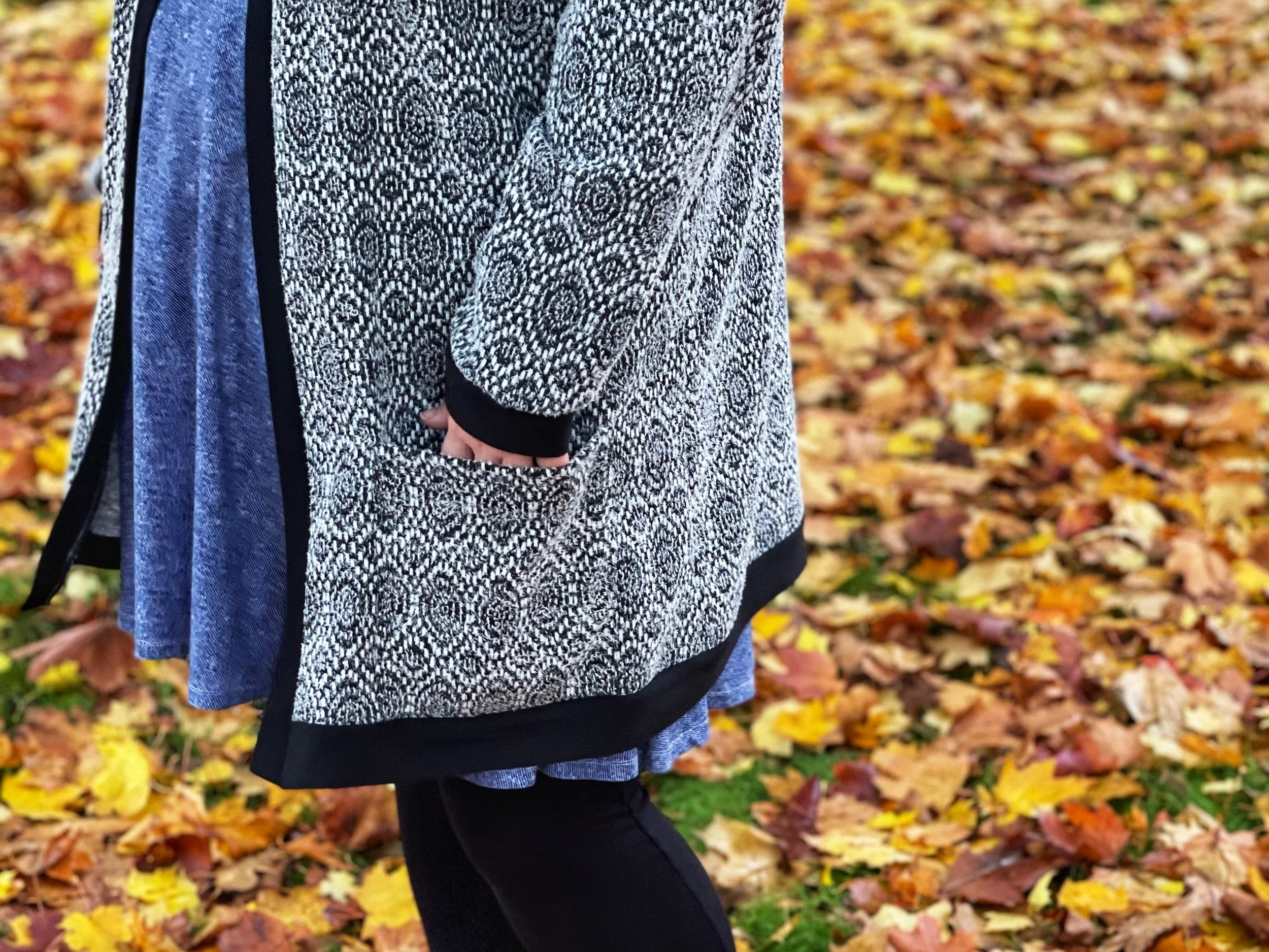 Waves and Wild Salt Air Cardigan Ladies 149 Blk & White 4XL Long.jpeg