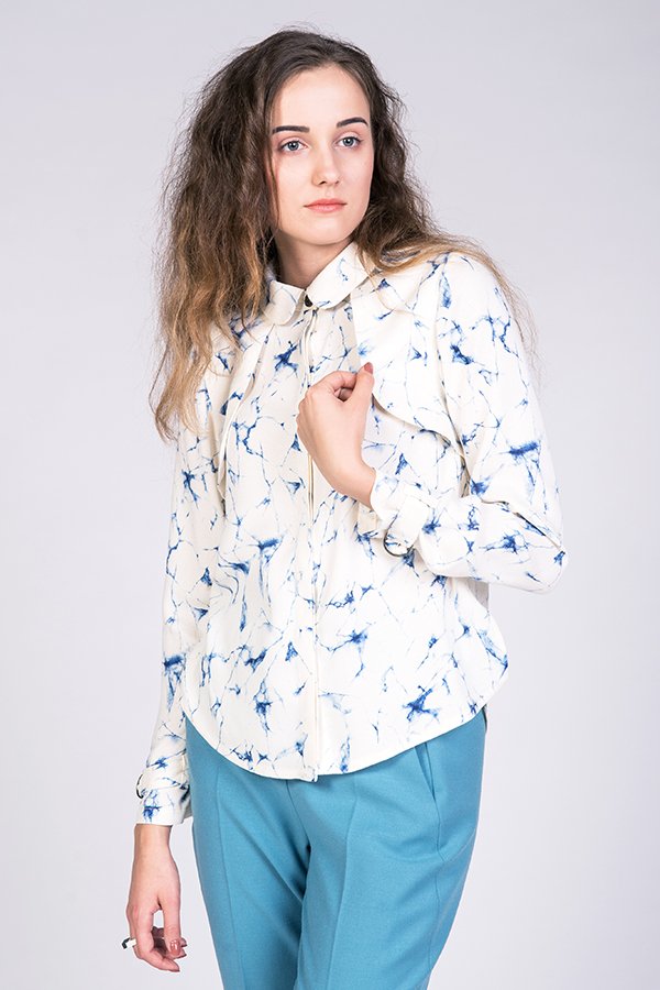 HELMI_blouse_front.jpg