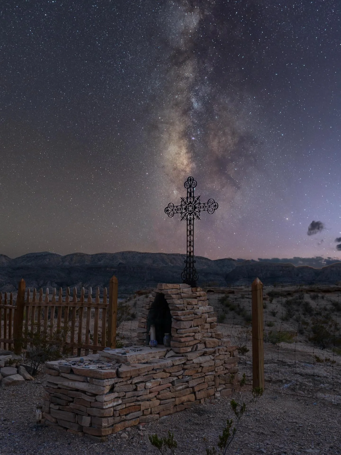Big Bend Workshop 1️⃣ was a huge success ❤️&zwj;🔥

Excited to share more from this fantastic weekend with our awesome participants who joined us from all across the country 🌌

Interested in capturing the biggest meteor shower of the year?? Join us 