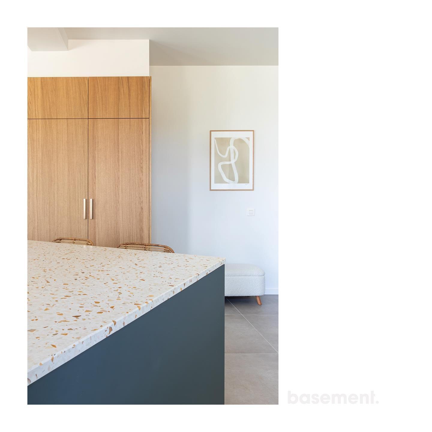Ontwerp en uitvoering leefkeuken

#leefkeuken #interieurontwerp #keukeninspiratie #fenixforinteriors #groenekeuken #eikfineer #aranya #terrazzo