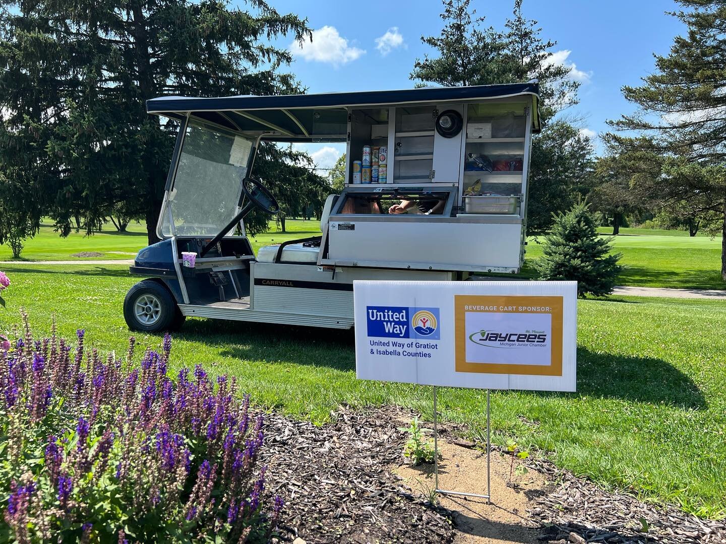 The #MPJaycees were happy to support @gratiotisabellaunited by being the Beverage Cart Sponsor at Golf United today! This outing supports United Way&rsquo;s Stuff the Bus program.