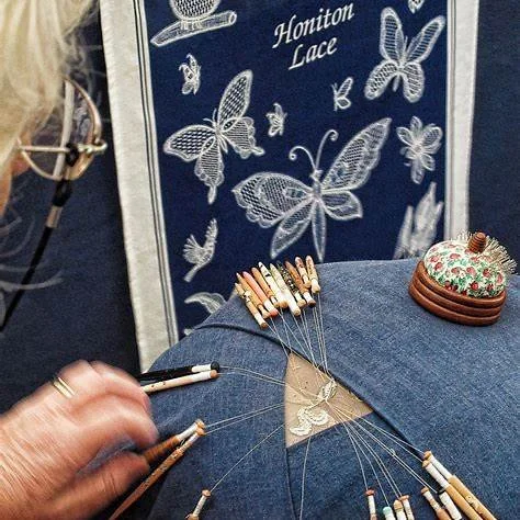 Honiton Lace: Watch, Learn and Have a Go with Devon Bobbin Lace