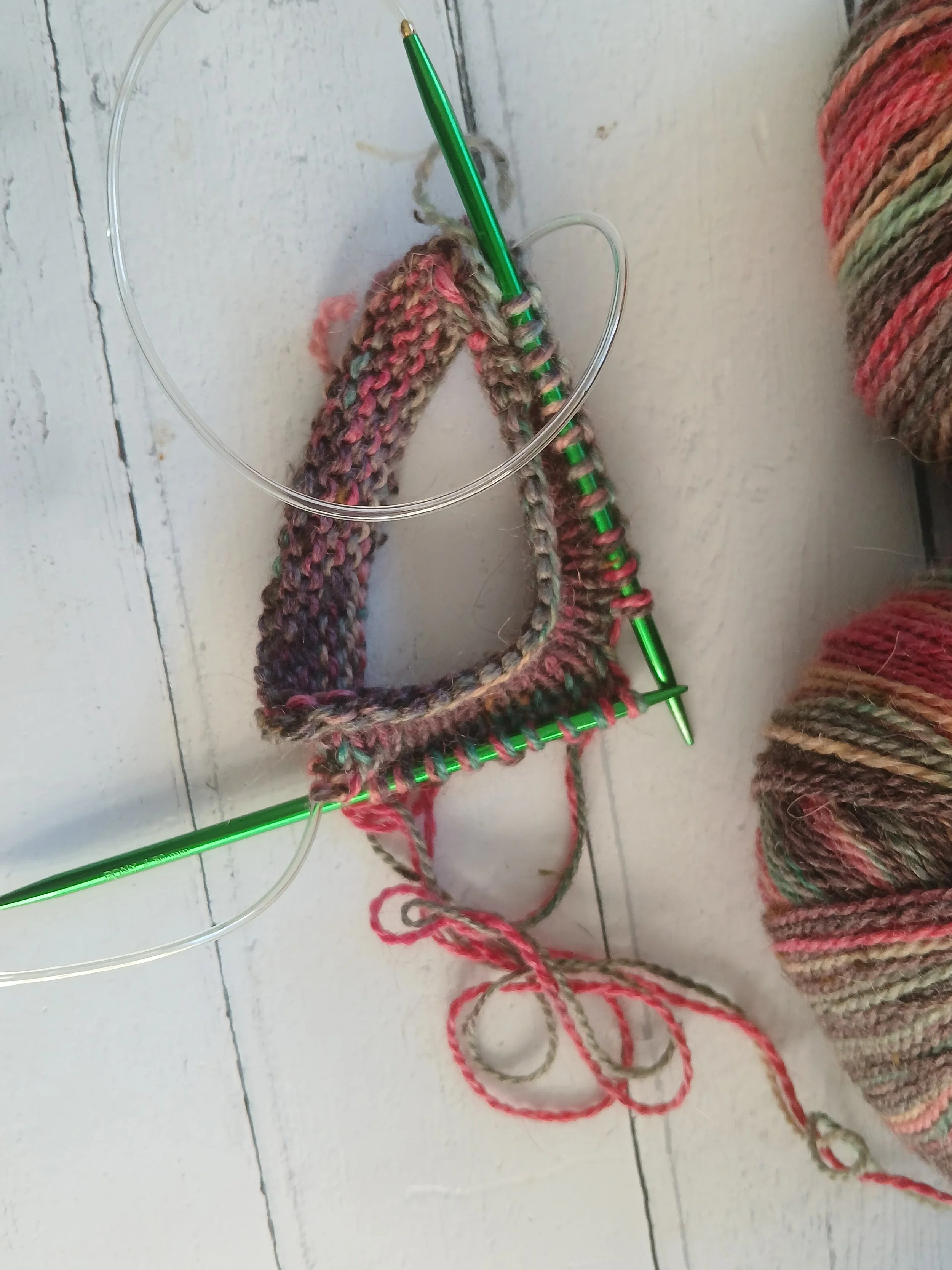 Learn to knit in the round
