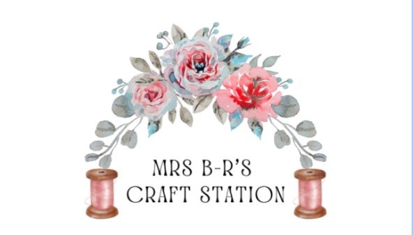 Mrs B-R's Craft Station .jpg