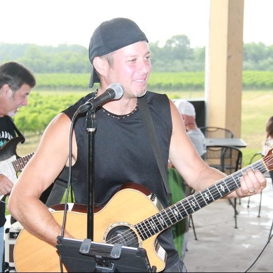 Friday Live Music Series at Sharrott Winery 