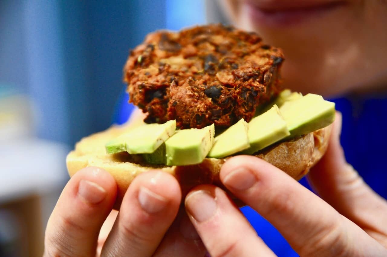 Burgers d'haricots noirs du sud-ouest DME pour bébés