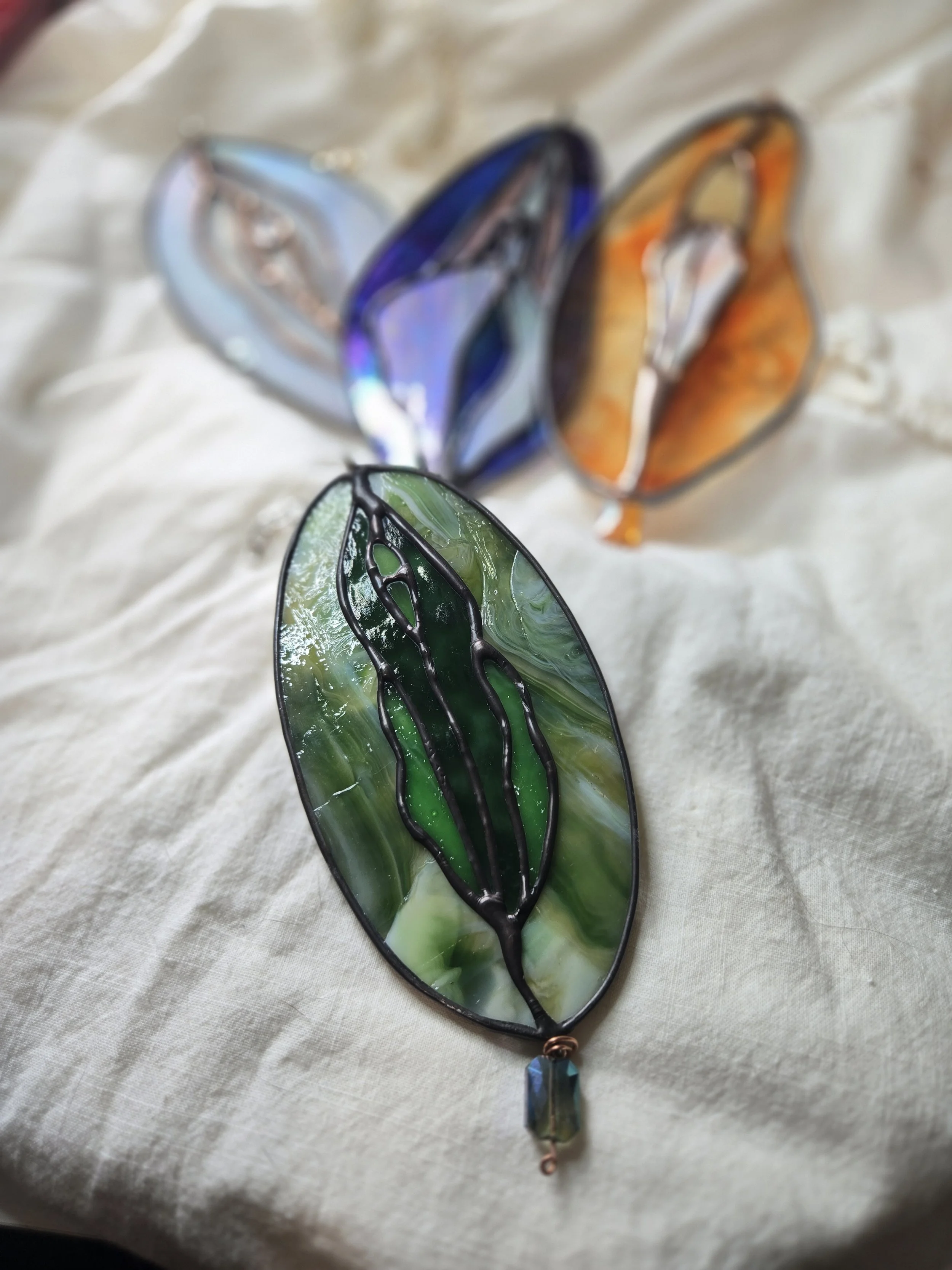 "sallie" beaded vulva suncatcher