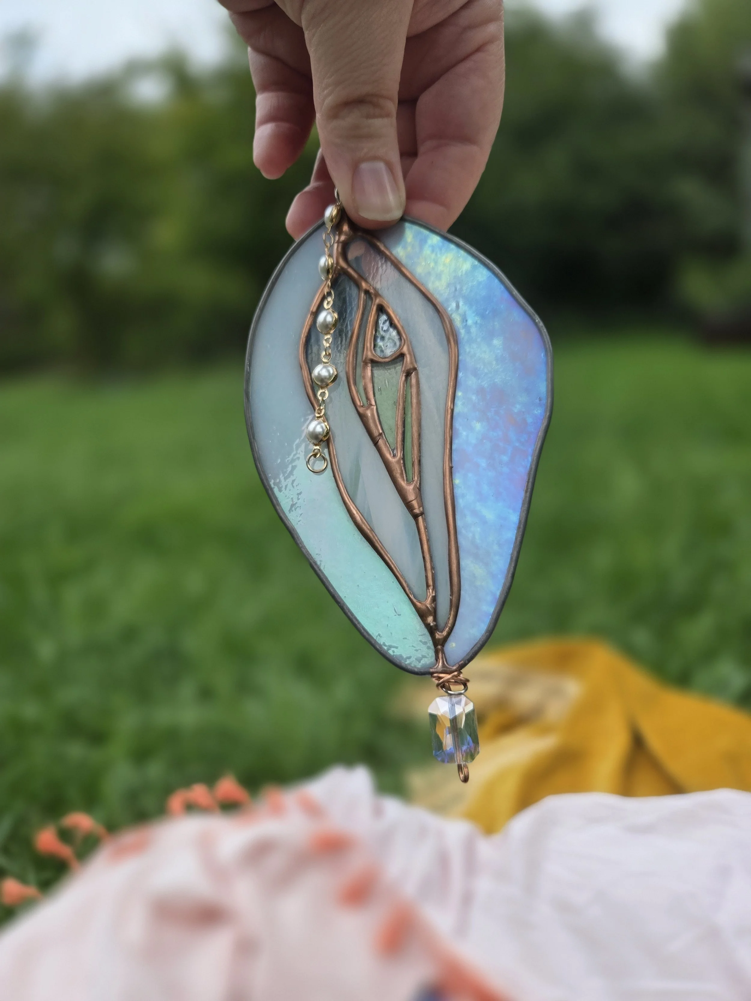 "regina" beaded vulva suncatcher