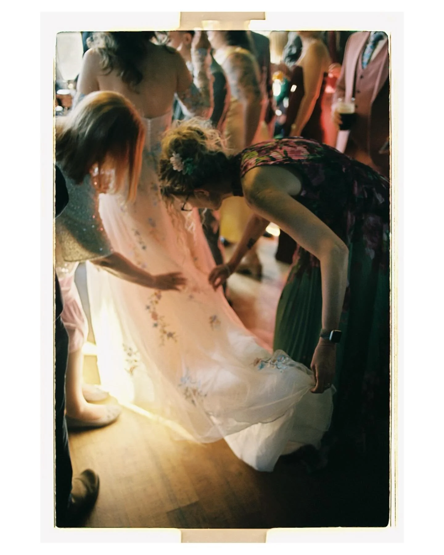 Playing with light on film at Chapel Market Tavern for Emily and Dan

Photographer: @suziesmithphoto 
Venue: @chapelmarkettavern @sayidoislington