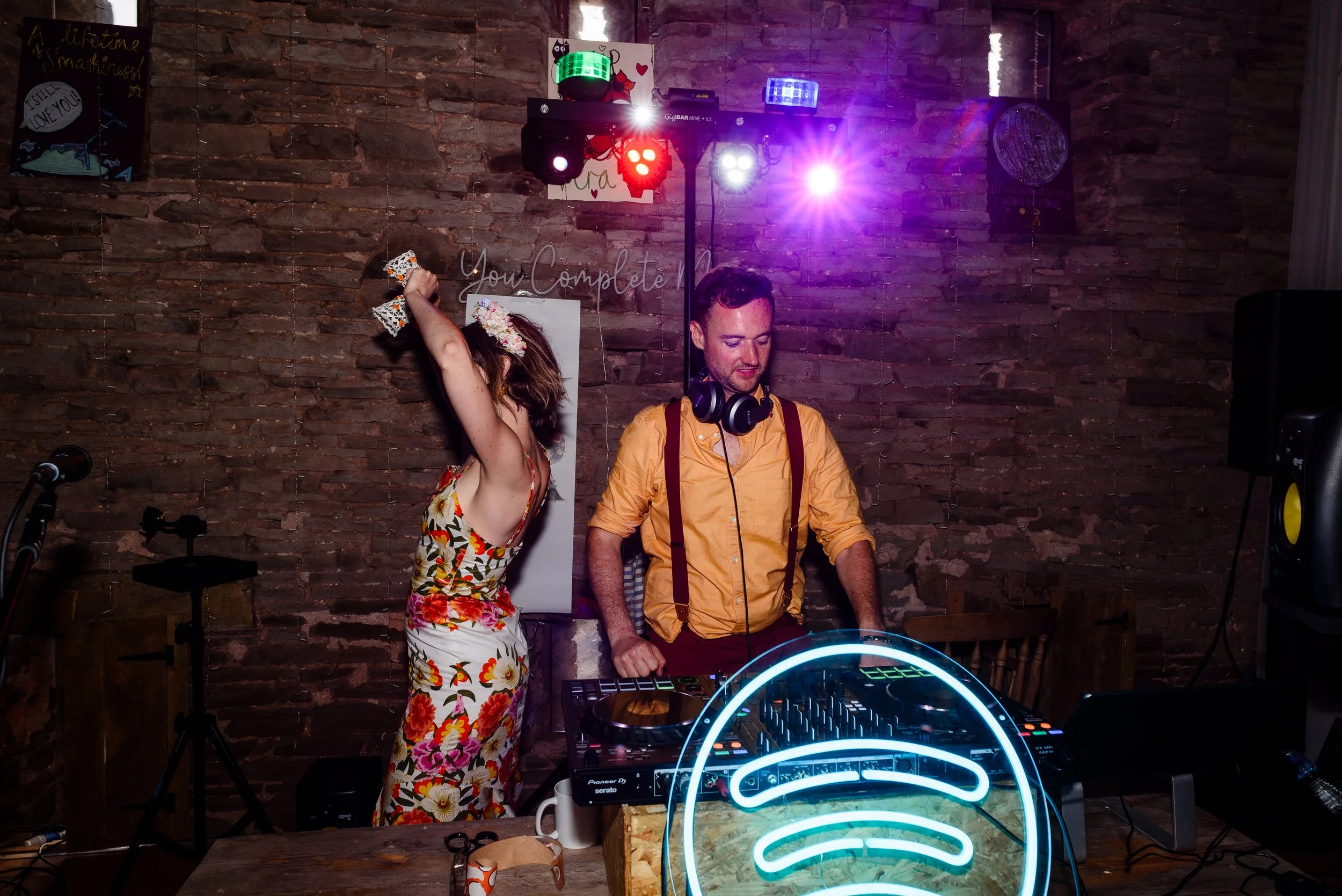 Jay-and-Rachel-SuzieSmithPhoto-945.jpg