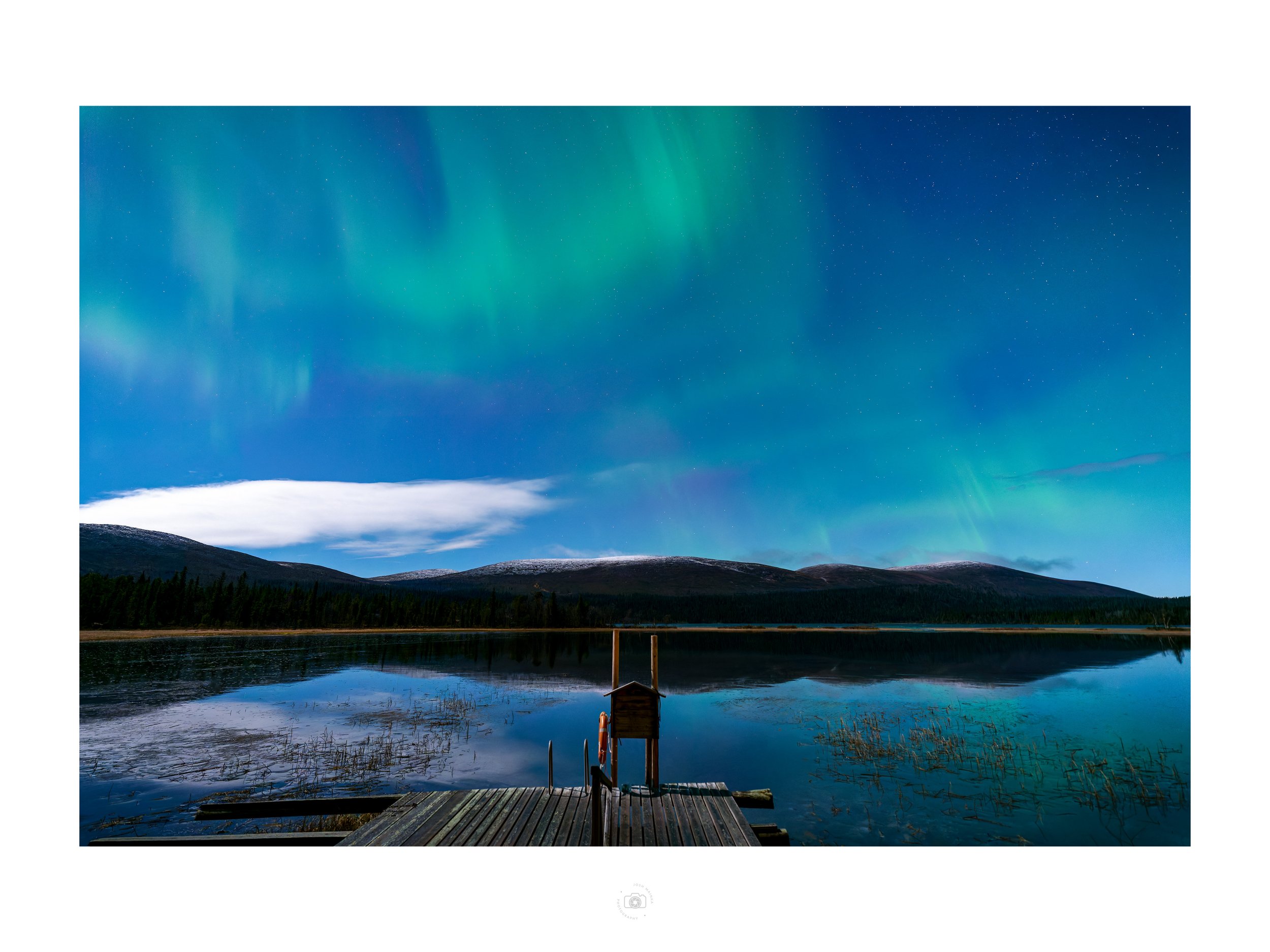 Aurora Reflection16 x 12.jpg