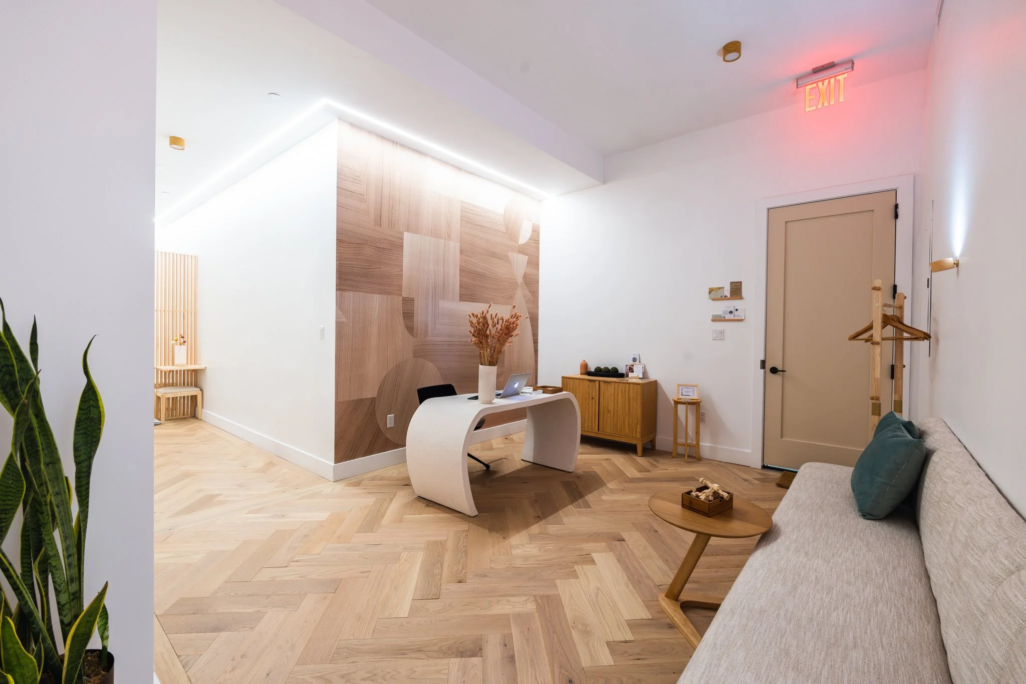 Lobby from side.jpg