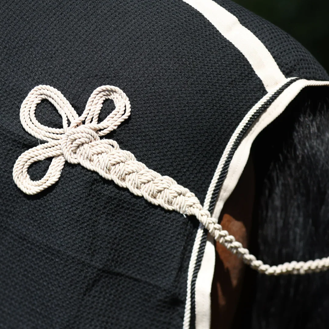 honeycombblack-beige_back.webp