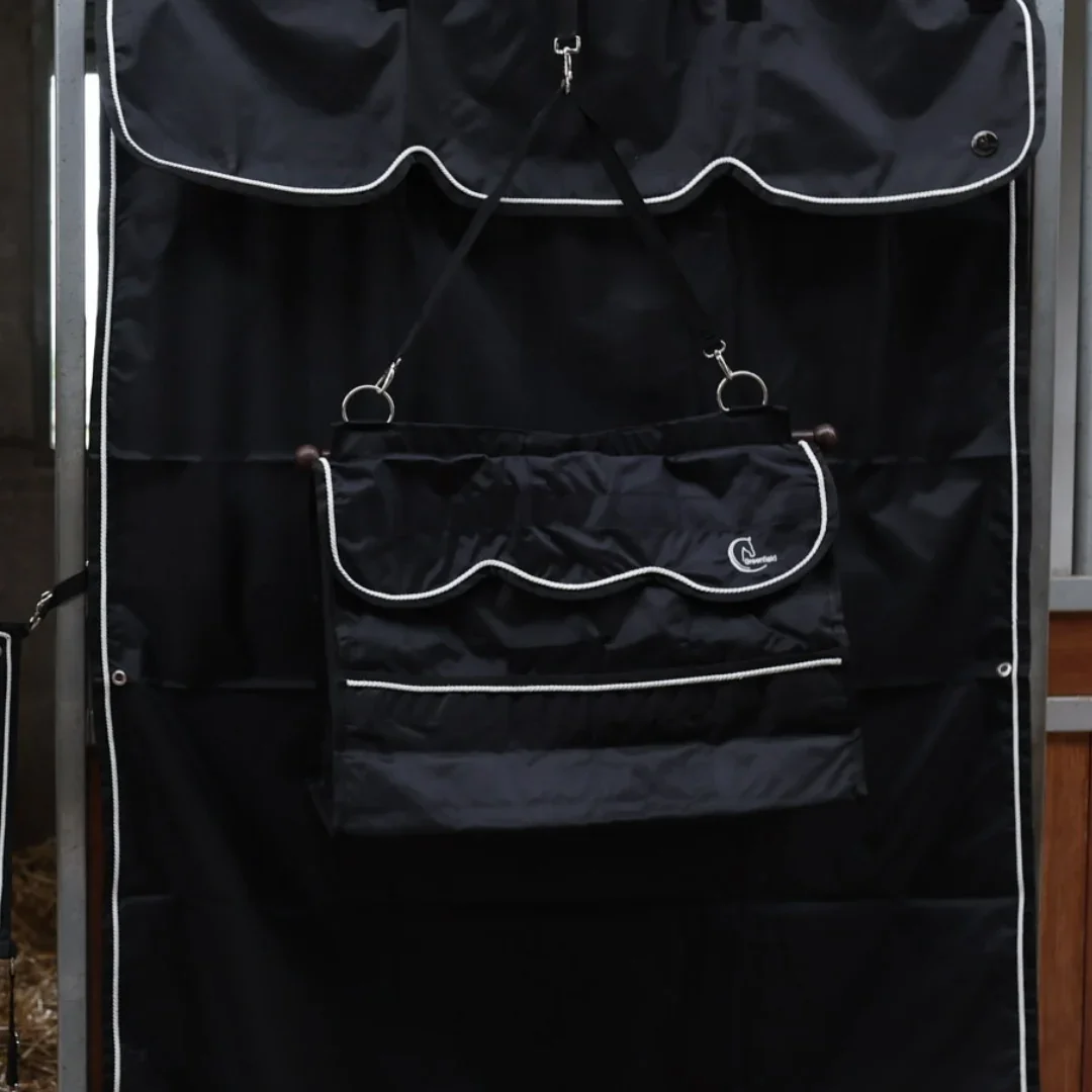 bag_black-white.webp