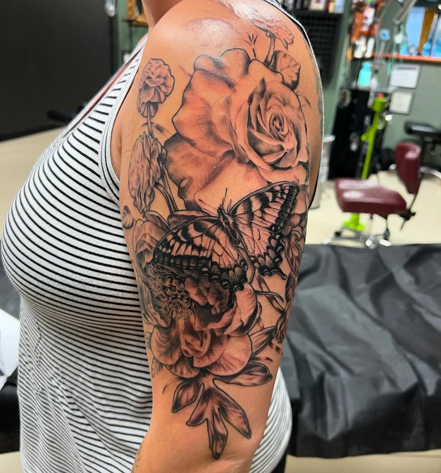 Really excited about the progress we made on this yesterday! Outline was healed, this was about a 5 hour session on the shading. This will be a color tattoo! ☺️